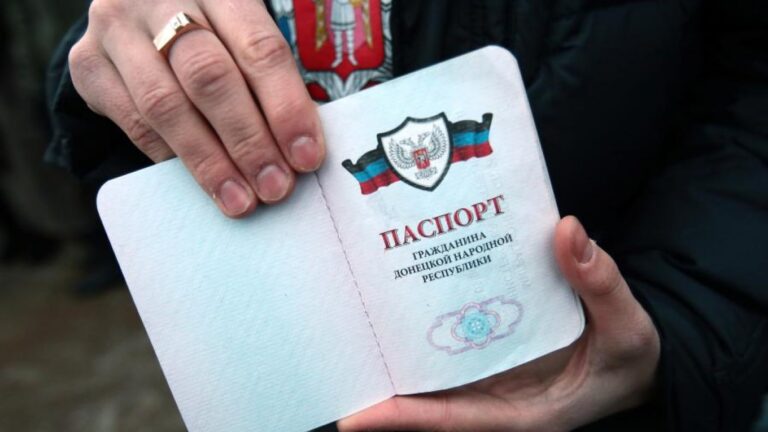 Poliisimielivaltaa Donetskissa